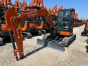 HITACHI ZX55U-6