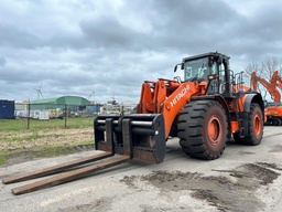 HITACHI ZW550-6